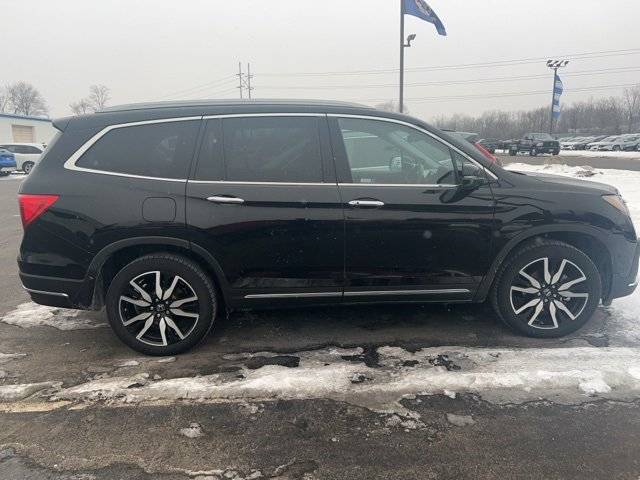 2022 Honda Pilot Touring 8-Passenger AWD photo