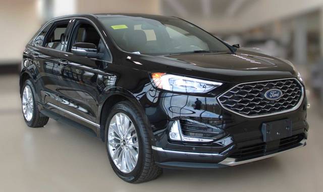 2021 Ford Edge Titanium AWD photo