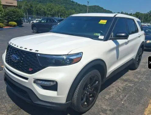 2021 Ford Explorer ST 4WD photo