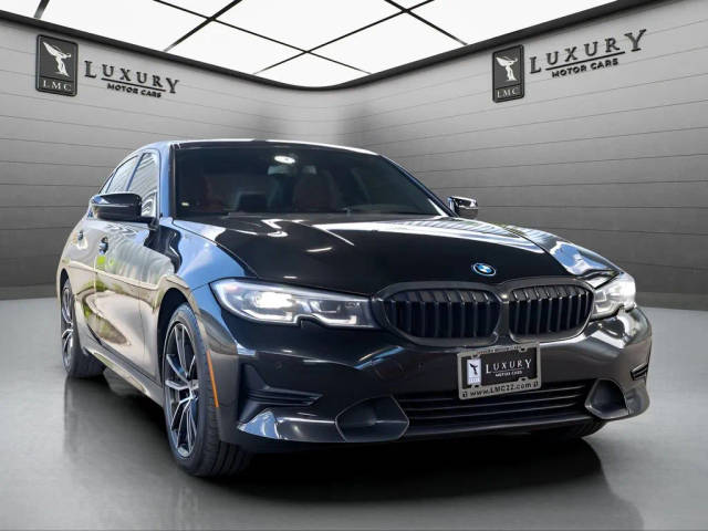 2022 BMW 3 Series 330e xDrive AWD photo