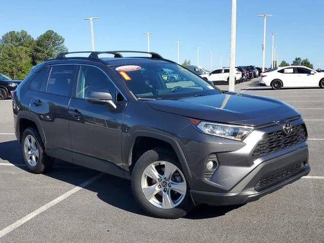 2021 Toyota RAV4 XLE AWD photo