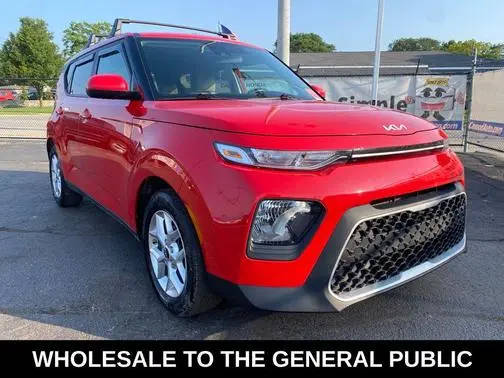 2022 Kia Soul LX FWD photo