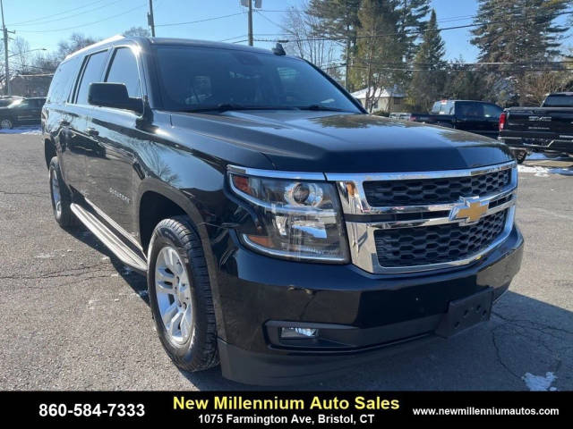 2020 Chevrolet Suburban LT 4WD photo