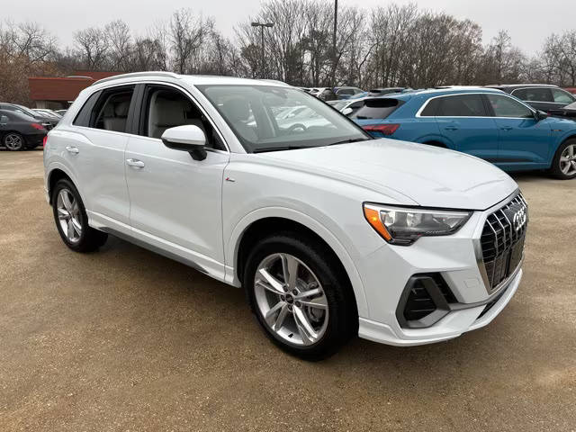 2022 Audi Q3 S line Premium AWD photo