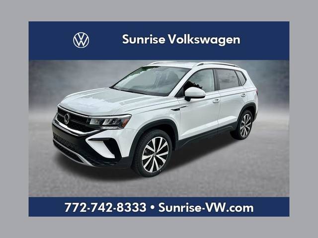2022 Volkswagen Taos SE FWD photo