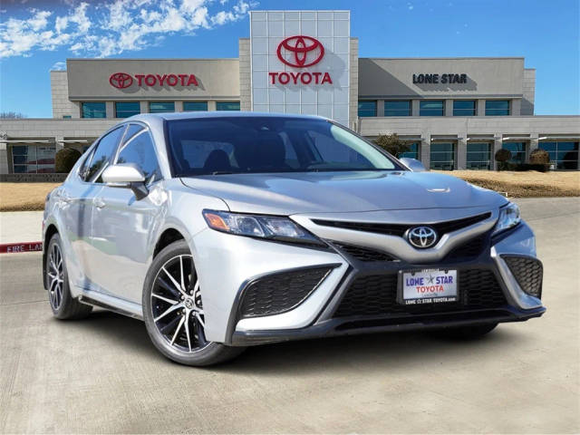 2022 Toyota Camry SE FWD photo