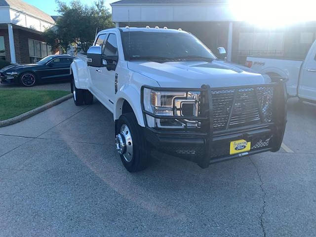 2022 Ford F-450 Super Duty King Ranch 4WD photo
