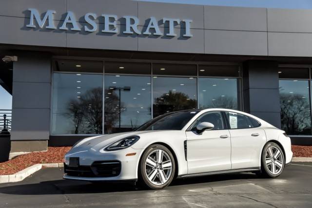 2021 Porsche Panamera 4 AWD photo