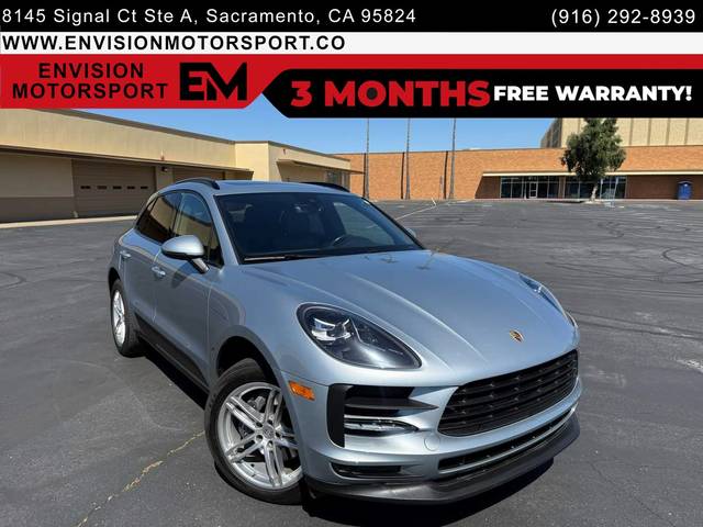 2021 Porsche Macan AWD photo