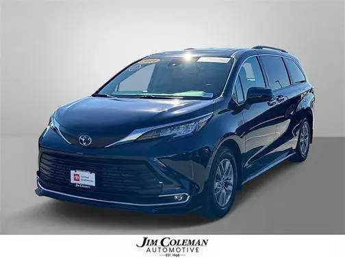 2021 Toyota Sienna XLE AWD photo