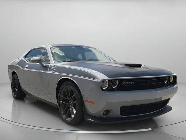 2021 Dodge Challenger R/T RWD photo