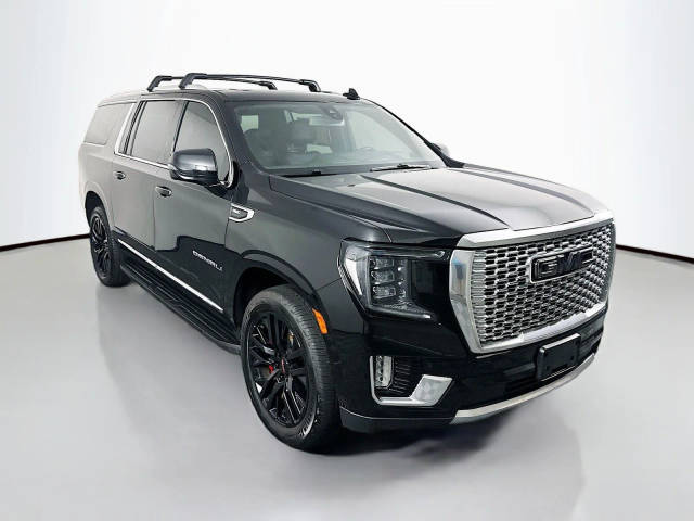 2021 GMC Yukon XL Denali 4WD photo