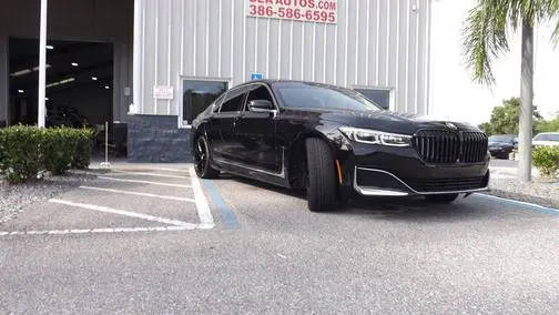 2022 BMW 7 Series 740i RWD photo