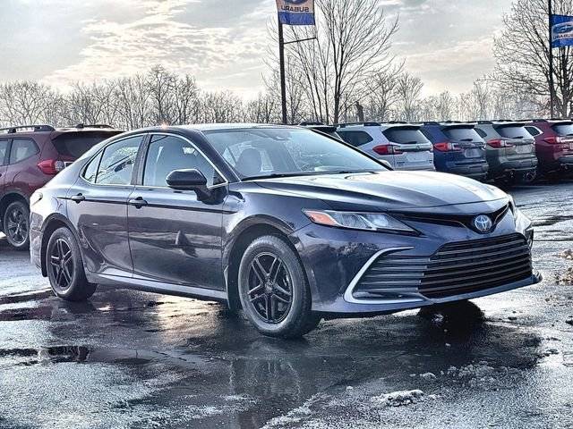 2022 Toyota Camry Hybrid LE FWD photo