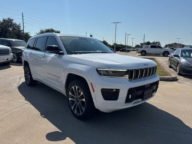 2021 Jeep Grand Cherokee L Overland 4WD photo