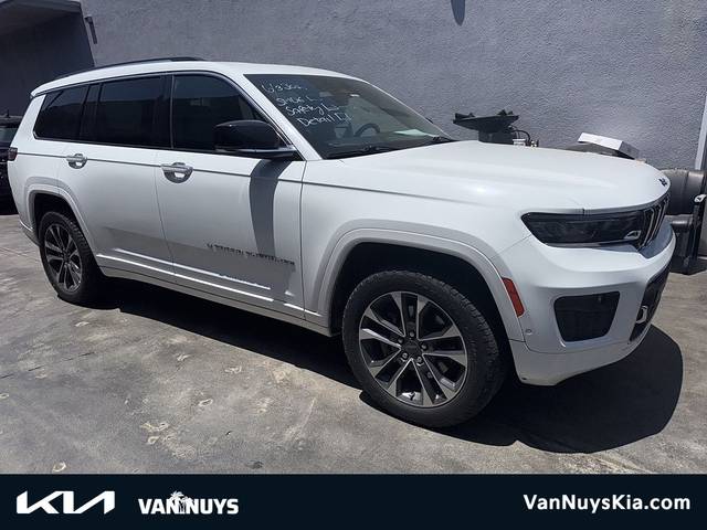 2021 Jeep Grand Cherokee L Overland 4WD photo
