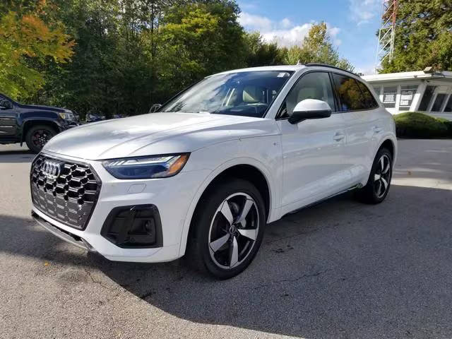 2022 Audi Q5 S line Prestige AWD photo