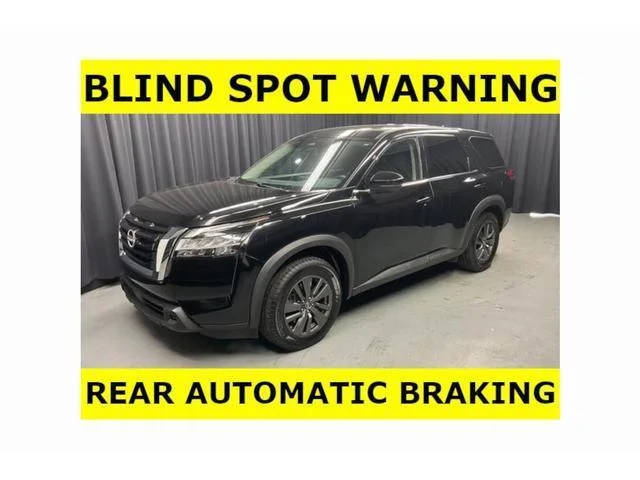 2022 Nissan Pathfinder S 4WD photo