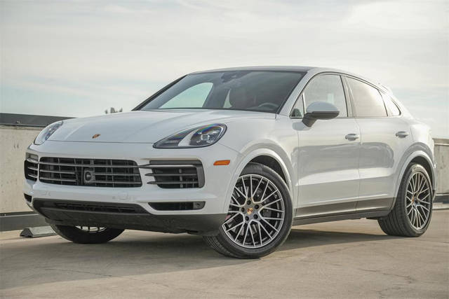 2022 Porsche Cayenne Coupe  AWD photo