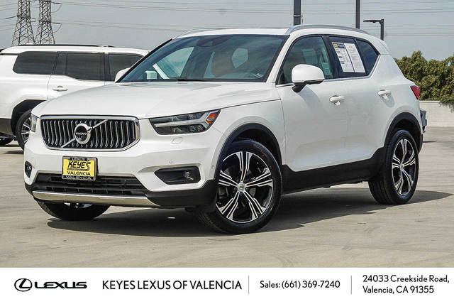 2022 Volvo XC40 Inscription AWD photo