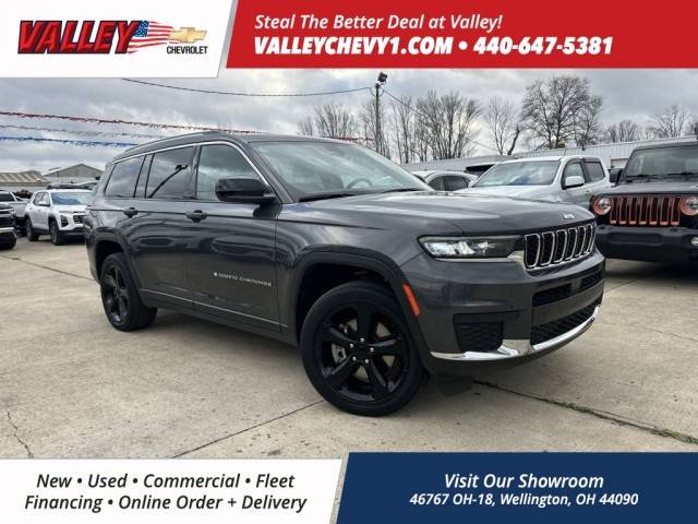 2021 Jeep Grand Cherokee L Laredo 4WD photo