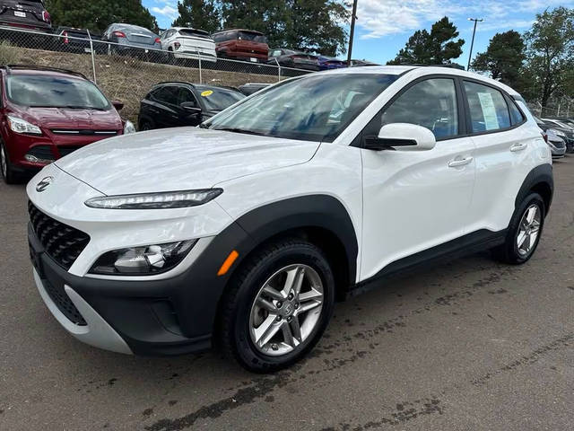 2022 Hyundai Kona SE AWD photo