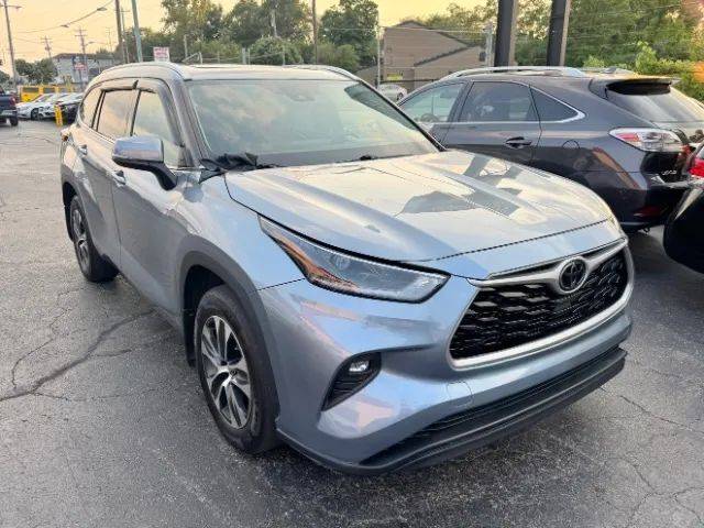 2021 Toyota Highlander XLE AWD photo