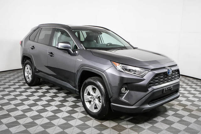 2021 Toyota RAV4 Hybrid XLE AWD photo