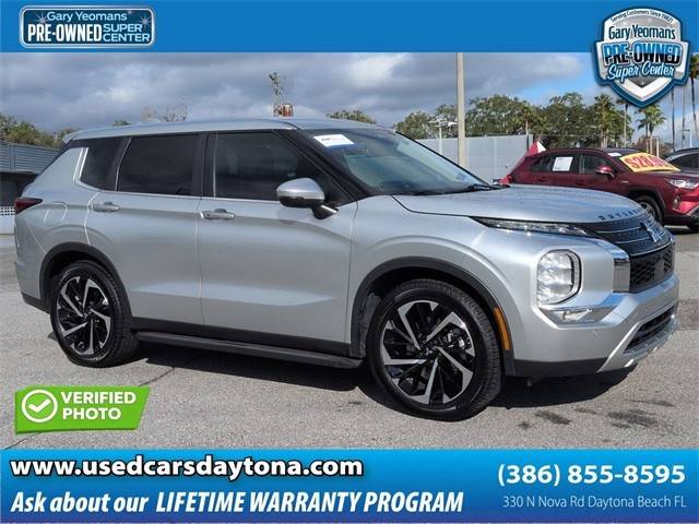 2022 Mitsubishi Outlander SE FWD photo