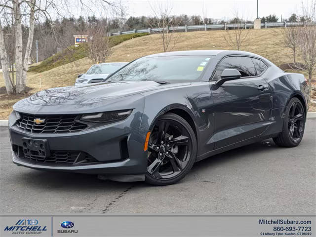 2022 Chevrolet Camaro 1LT RWD photo