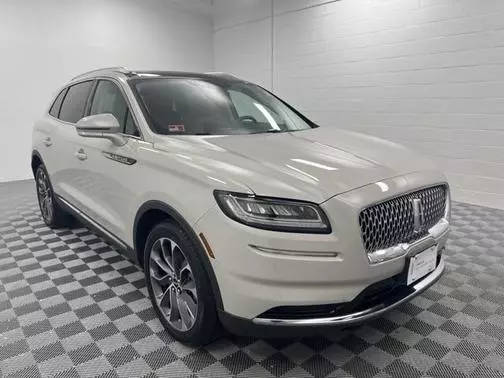 2021 Lincoln Nautilus Reserve AWD photo