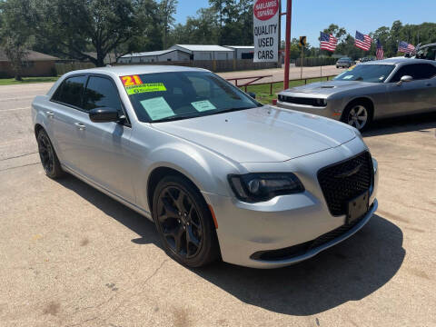 2021 Chrysler 300 Touring RWD photo