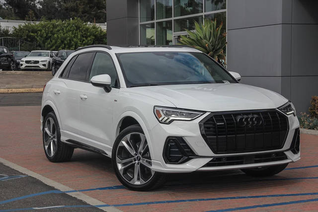 2022 Audi Q3 S line Premium Plus AWD photo