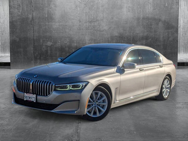 2022 BMW 7 Series 740i RWD photo