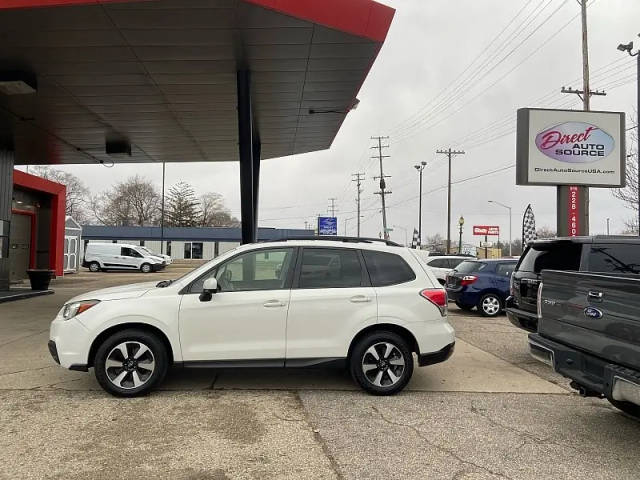 2017 Subaru Forester Premium AWD photo