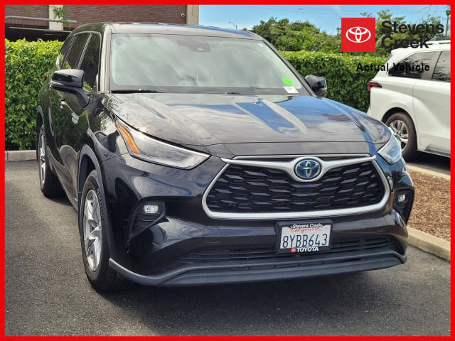 2021 Toyota Highlander Hybrid LE AWD photo