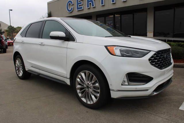 2021 Ford Edge Titanium AWD photo