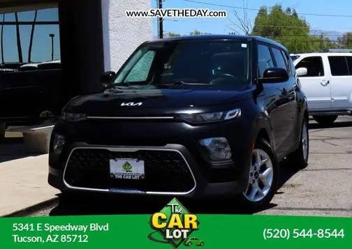 2022 Kia Soul LX FWD photo