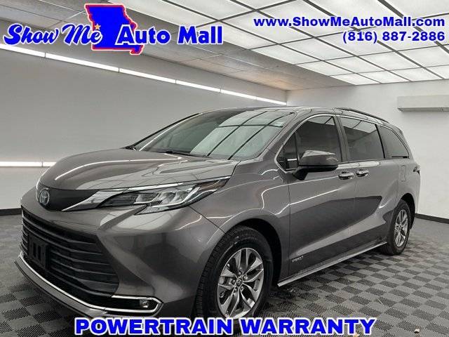 2021 Toyota Sienna XLE FWD photo