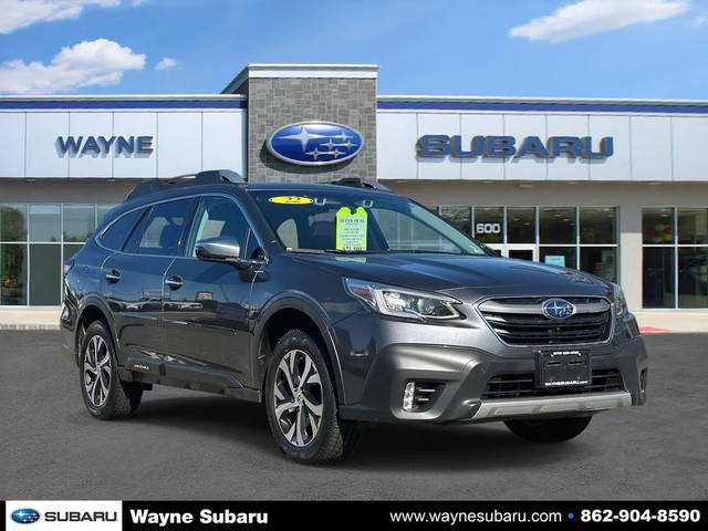 2022 Subaru Outback Touring AWD photo