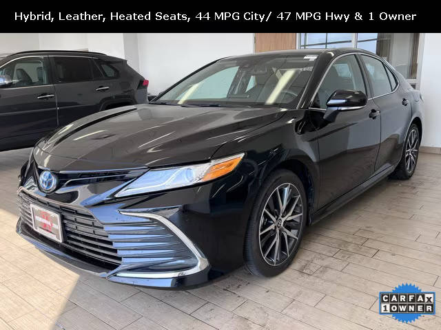 2022 Toyota Camry Hybrid XLE FWD photo