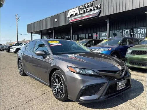 2022 Toyota Camry SE FWD photo