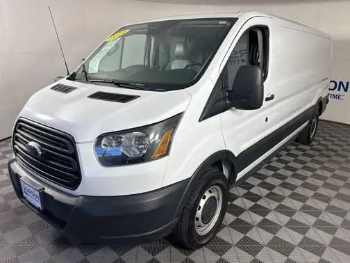 2019 Ford Transit Van  RWD photo