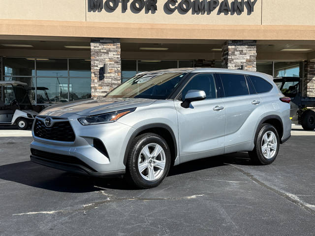 2021 Toyota Highlander L FWD photo