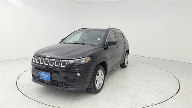 2022 Jeep Compass Latitude 4WD photo