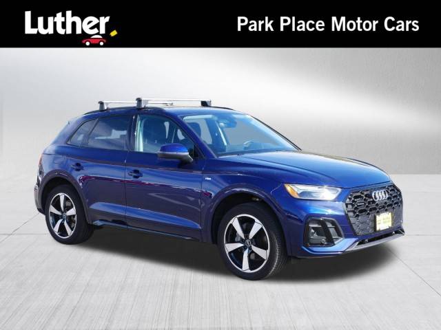 2022 Audi Q5 S line Premium Plus AWD photo