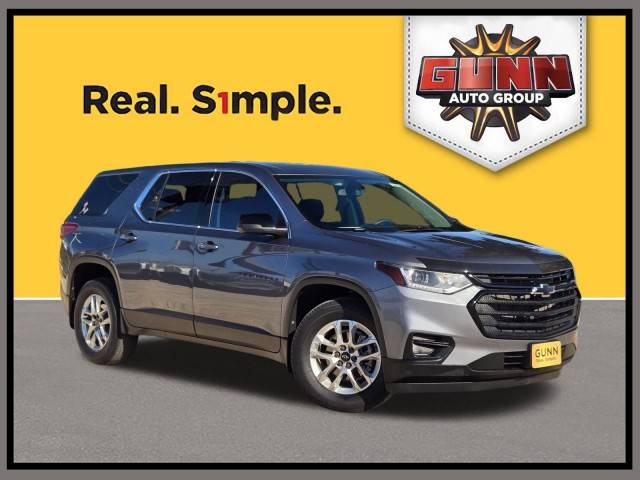 2021 Chevrolet Traverse LS FWD photo
