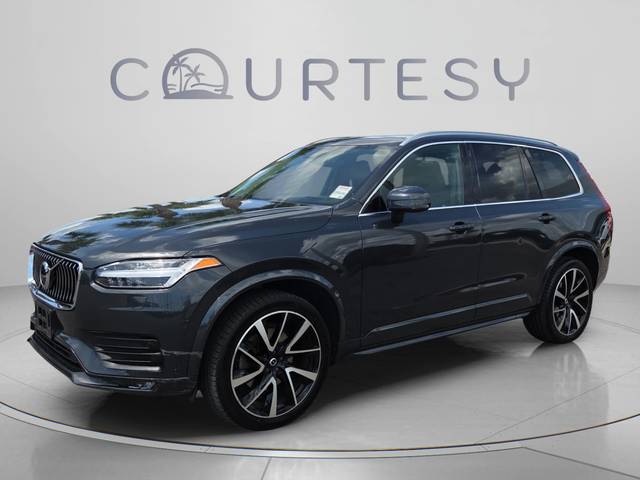 2021 Volvo XC90 Momentum AWD photo