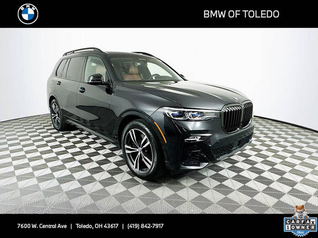 2022 BMW X7 M50i AWD photo