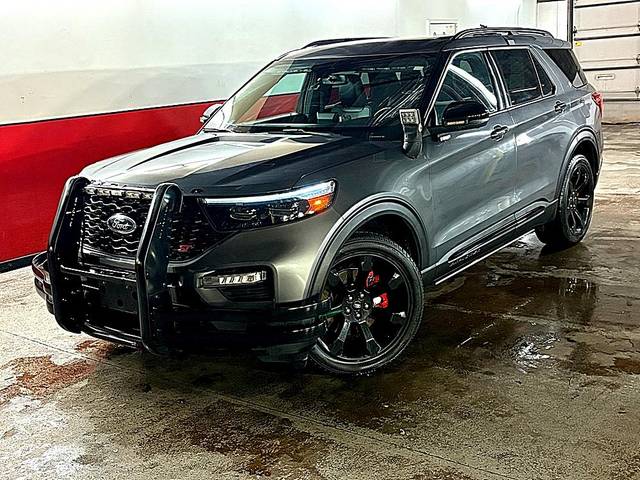 2021 Ford Explorer ST 4WD photo